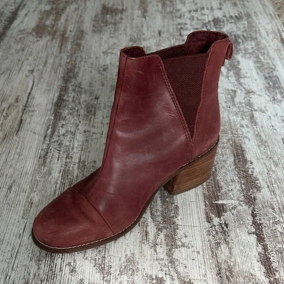 TOMS Esme Burnt Henna Leather Ankle Boots - Picture 5 of 12